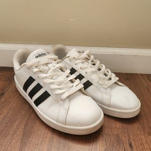 Mens Adidas 3 stripe White AW4287 Sneaker Size 9